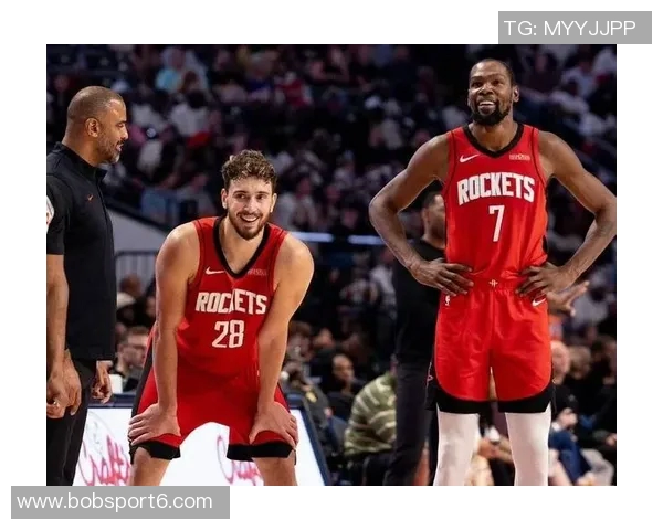 里夫斯绝杀助力火箭连胜弗拉格迎来成人礼的辉煌时刻