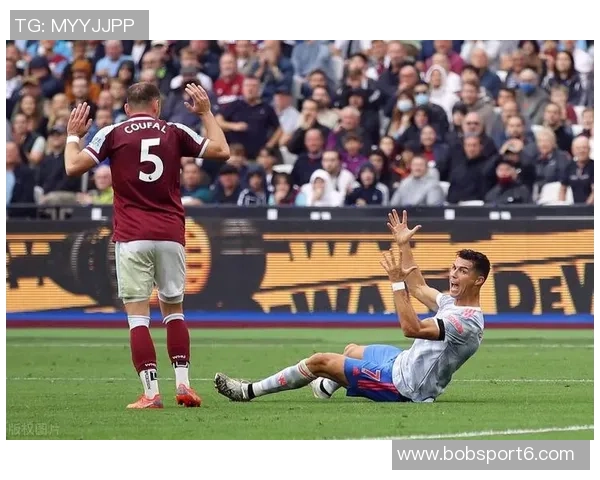 林加德绝杀时刻错失良机仰天长叹抱头难以置信的瞬间