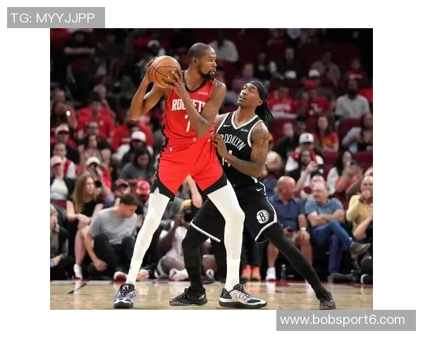 火箭比赛观众席冷清KD暗示第二节将会有不同场面