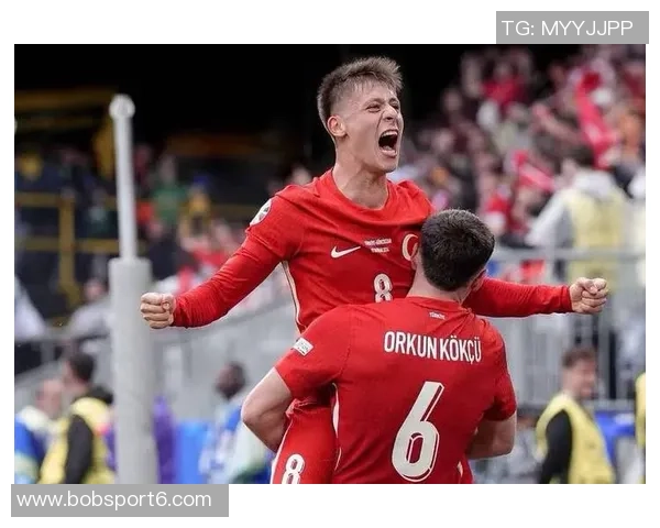 土耳其足球队在世预赛中以6比1狂胜保加利亚伊尔迪兹双响居莱尔贡献进球与助攻