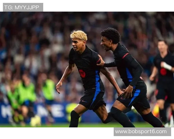 西甲本轮最佳阵容出炉亚马尔贝林领衔巴萨皇马球员闪耀 西甲本轮最佳阵容出炉亚马尔贝林领衔巴萨皇马球员闪耀