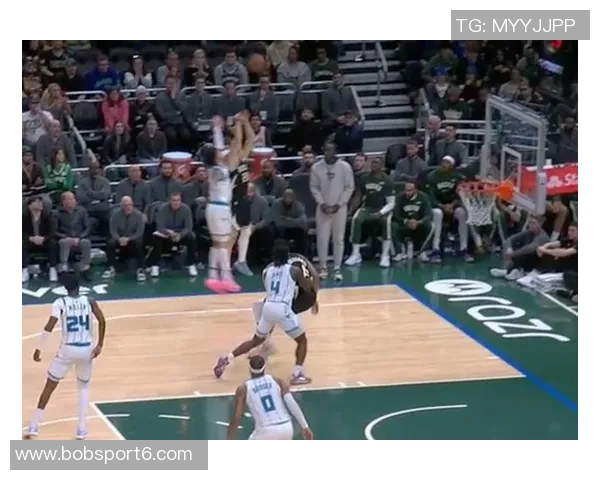 左肩受伤将缺席比赛里弗斯确认AJ格林随队前往底特律进行检查 左肩受伤将缺席比赛里弗斯确认AJ格林随队前往底特律进行检查